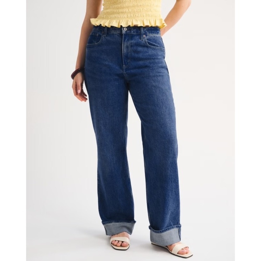 Abercrombie & Fitch Curve Love High Rise 90s Relaxed Jean Dark Cuffed Size 28 6S